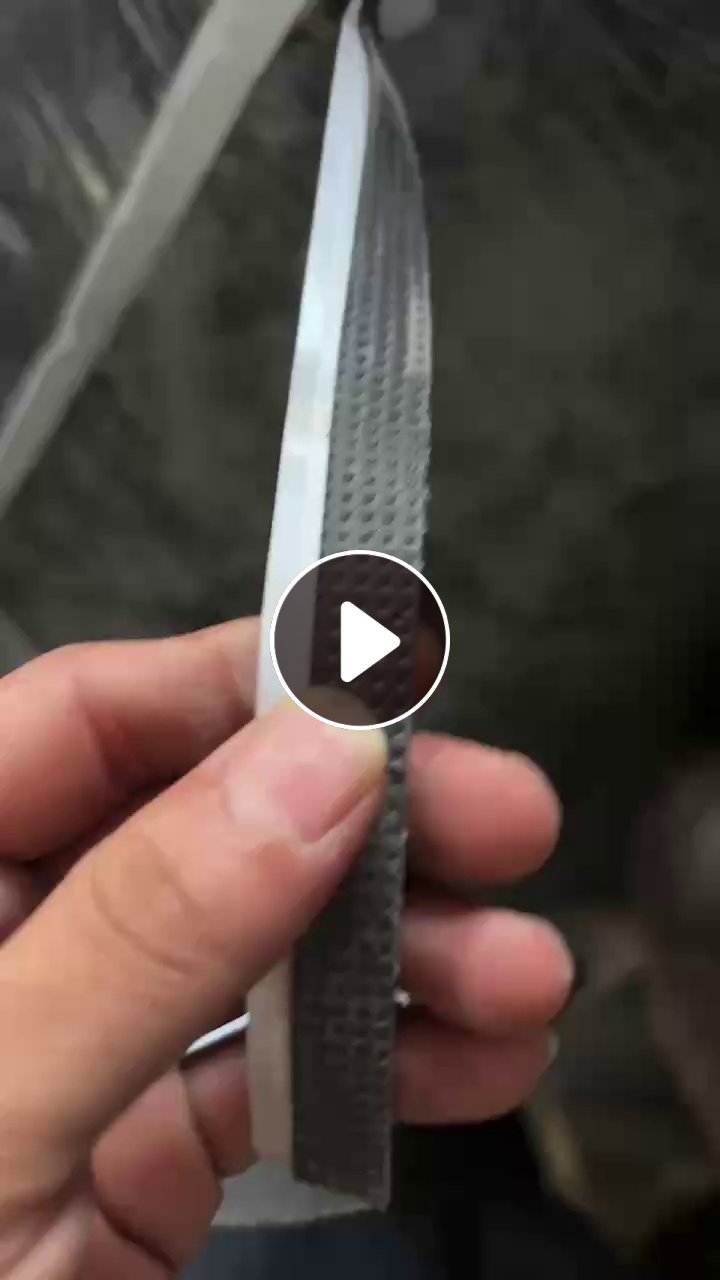 出售带胶的EVA废料，其中一面带有一张离型纸