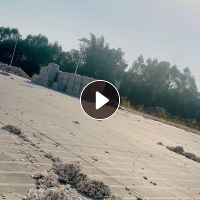 长期出售褪色85棉95棉牛仔边角料，牛仔废布，含水15-20左右，月供1000吨左右