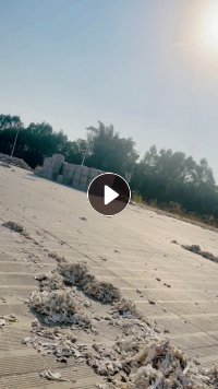 长期出售褪色85棉95棉牛仔边角料，牛仔废布，含水15-20左右，月供1000吨左右