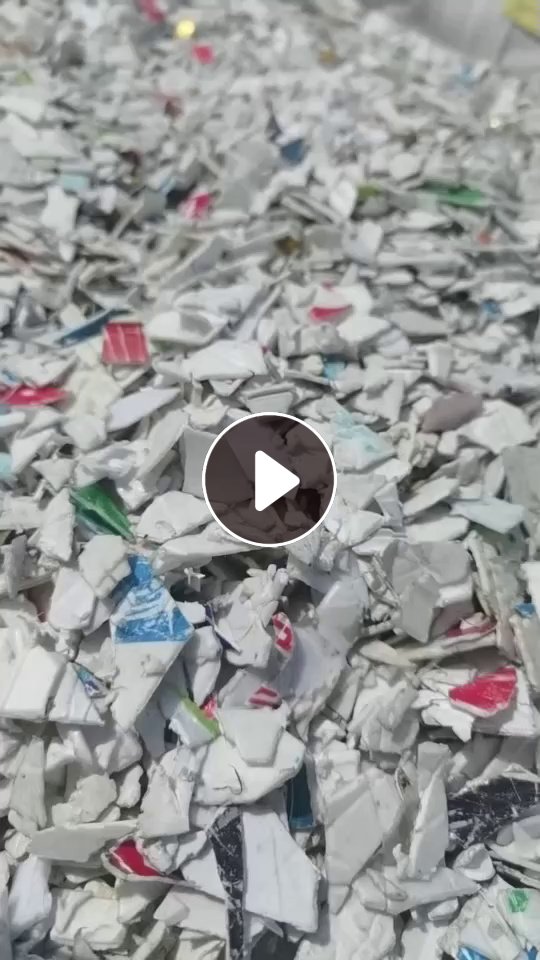 出售带字涂料桶破碎料，长期有货