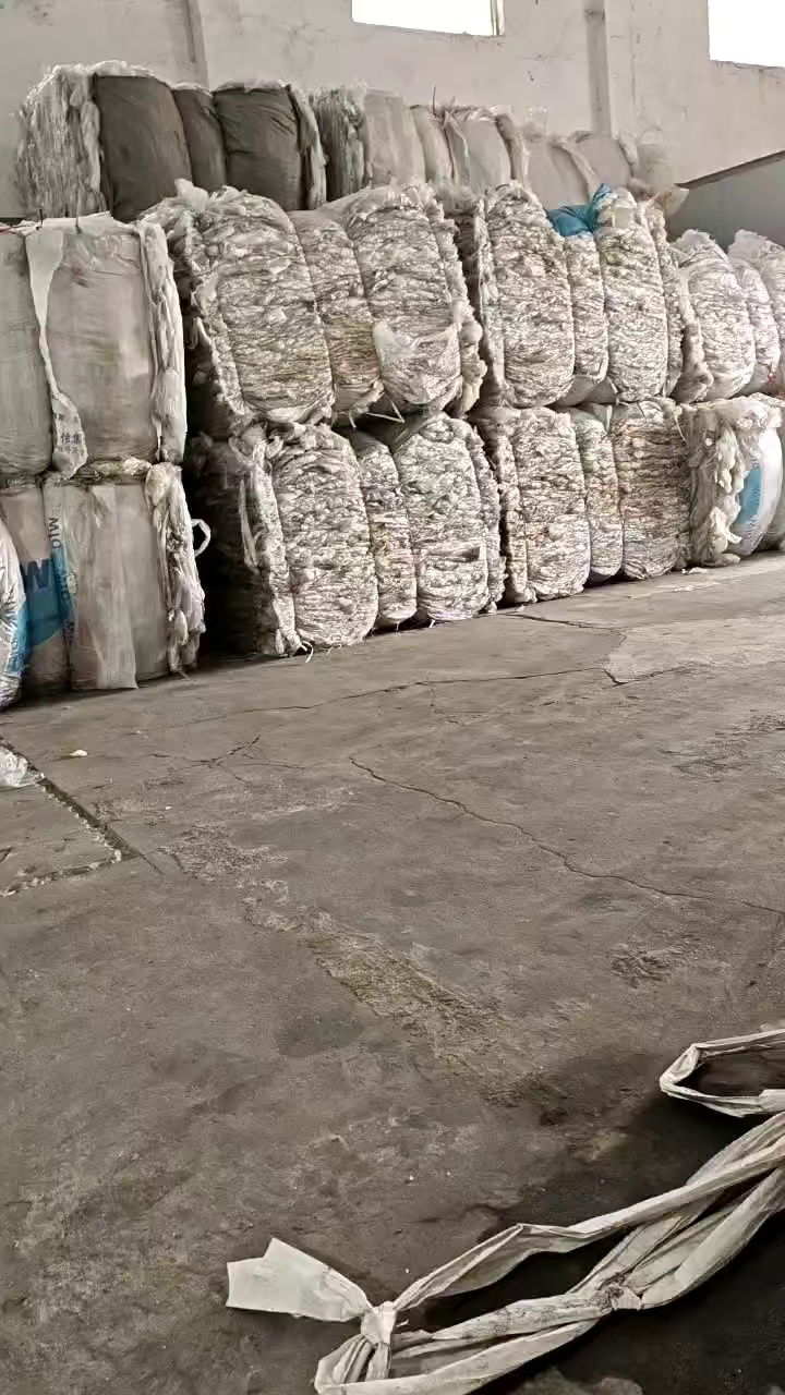 出售水洗PE平板缠绕膜，现货9.6米一车