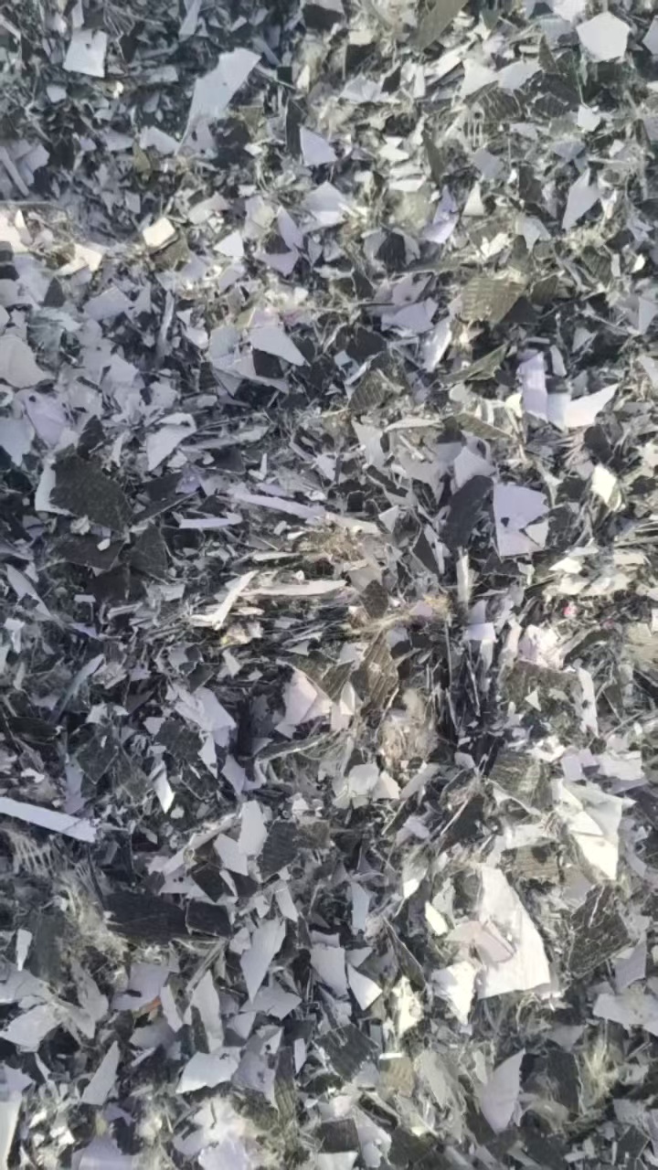 出售新PVC广告布破碎料