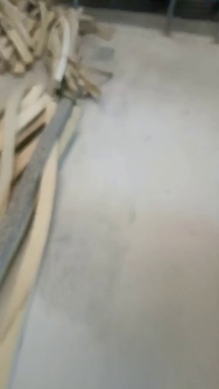 长期出售做柔道垫裁下来的边角料，海绵边角料，废海绵，现货够9.6米一车