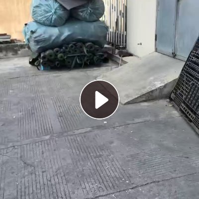 长期出售汽车内饰无纺布，黑色和白色的，涤纶可造粒用，现货50吨左右，货在浙江嘉兴