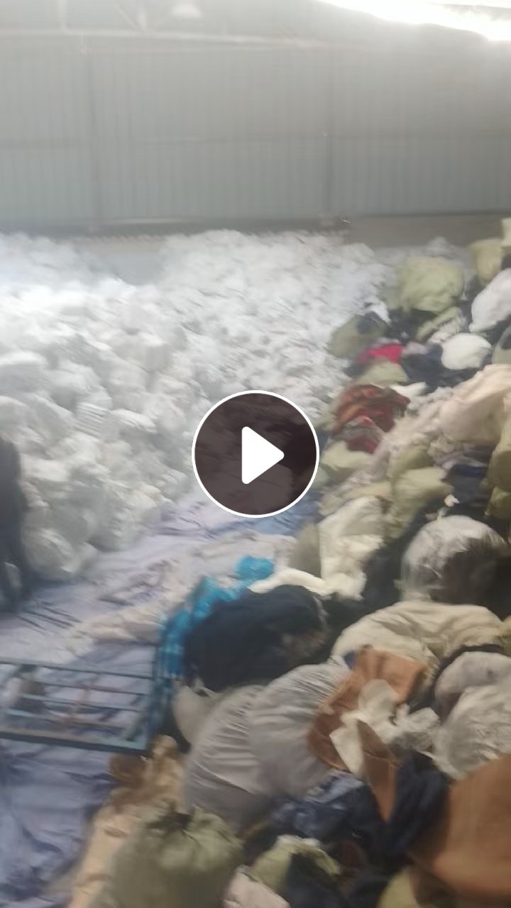 现货处理一批纯棉酒店布草纯棉床单纯棉枕套，火车上下来的，现货120吨，货在四川成都