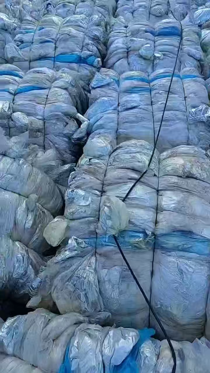 出售水洗高压膜废料，现货100吨