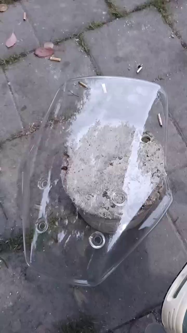 求购透明无涂层PC灯罩废料，长期收货