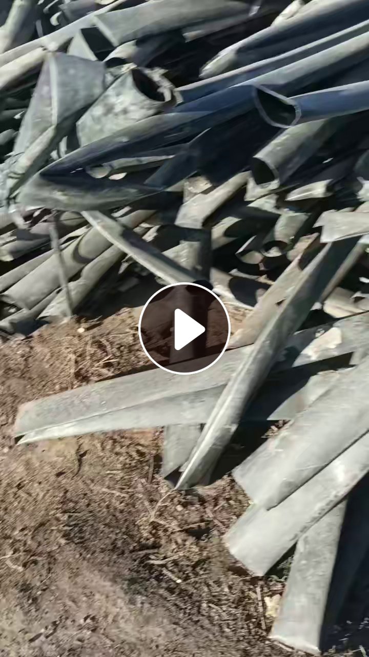 出售滴灌带毛料，主管跟毛管有分开，月供40-50吨左右