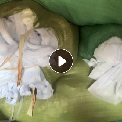 出售箱包厂，无纺布厂下来的PP无纺布边角料，丙纶无纺布边料，现货有2车6米8，货在江苏无锡