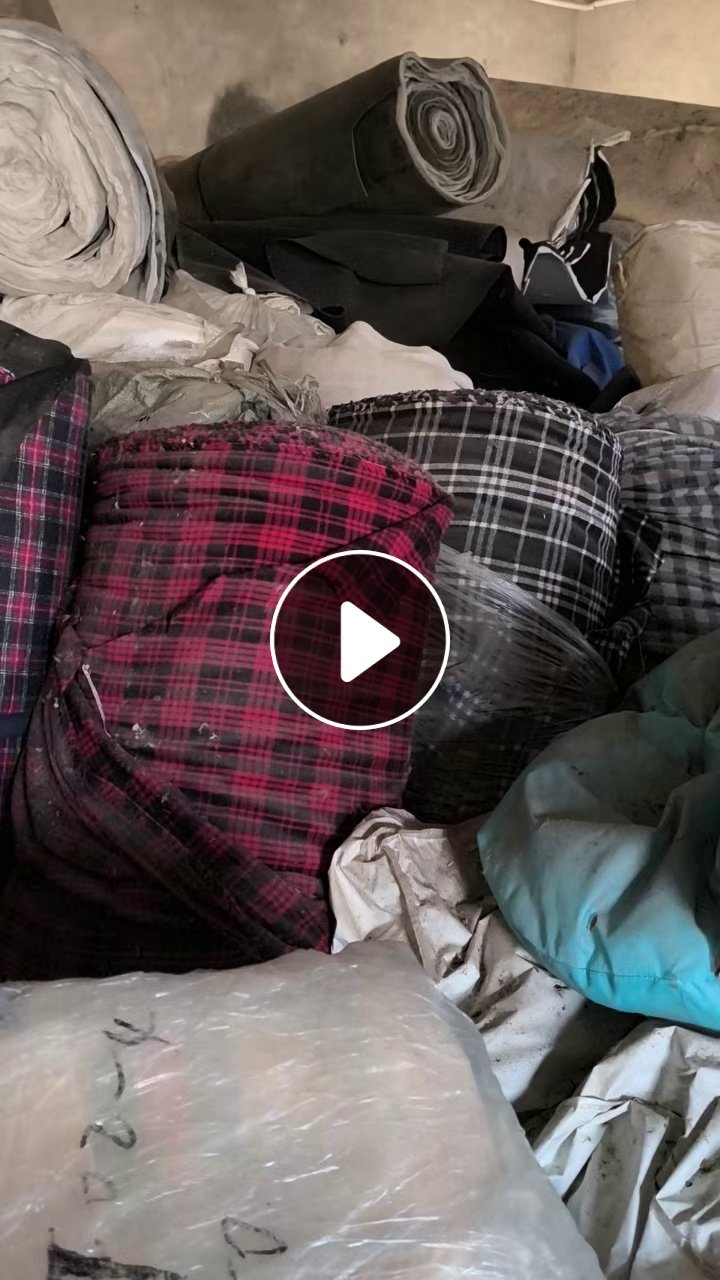 出售库存绒布，长绒棉，布料，长绒棉7吨左右，布料1吨左右 ，货在安徽合肥