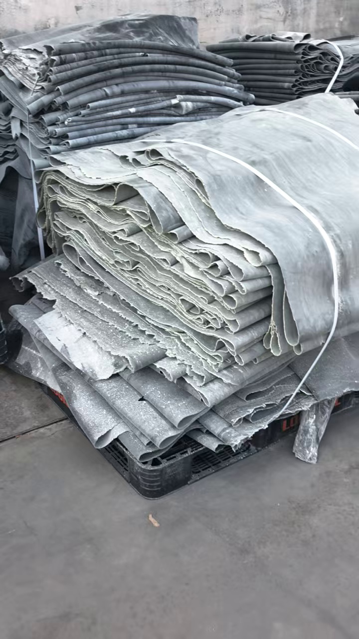 长期大量出售废胶，现货30来吨