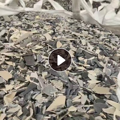 出售PP汽车内饰和保险杠破碎料，现货三个半挂