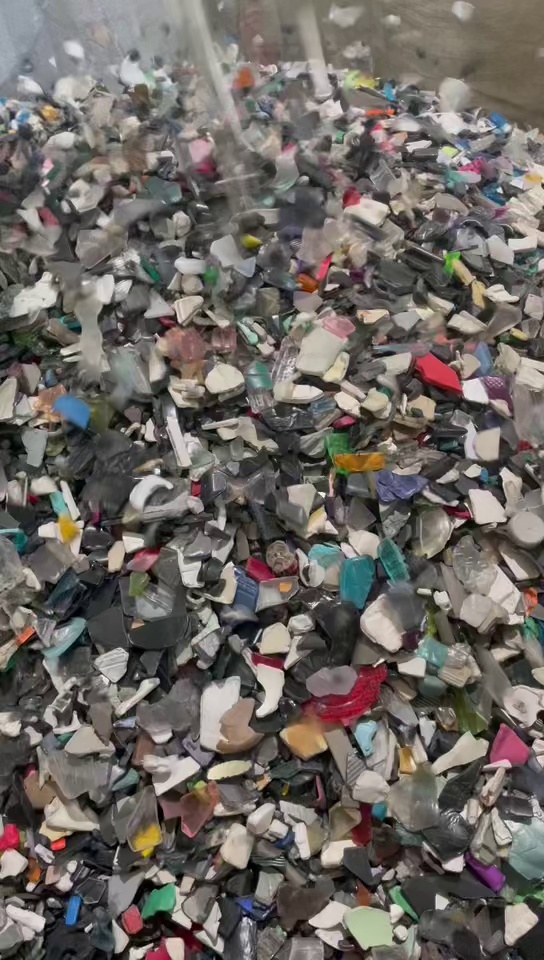 长期出售abs/pc合金破碎料，冲击15，现货10多吨