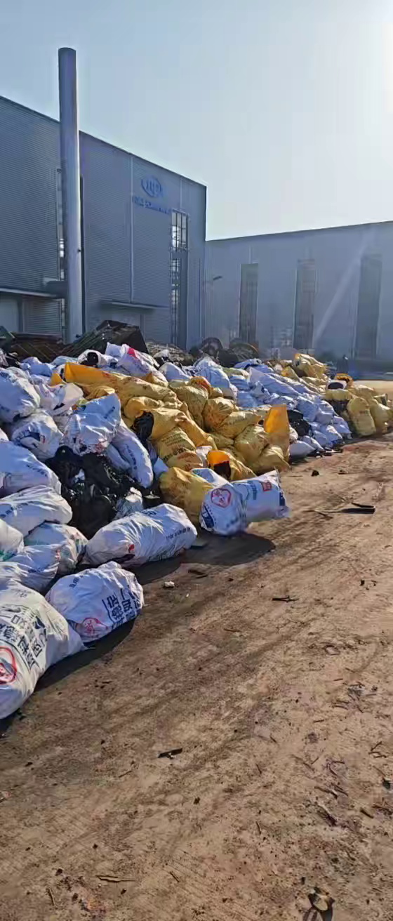 长期出售丁晴胶边角料，矿机上面用的橡胶