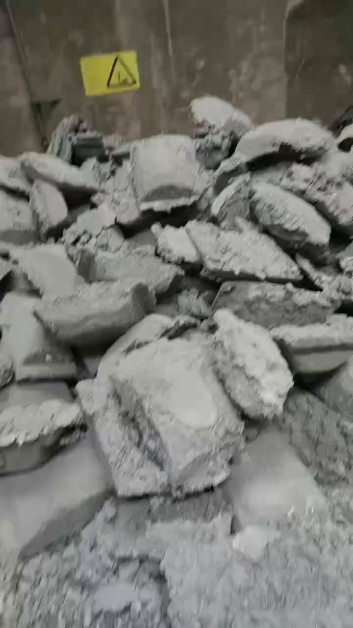 出售铝渣，含量70左右，现货30多吨1挂车