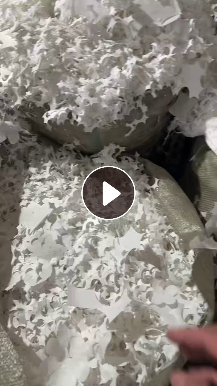 长期出售做假花下来的废布料，白色废布，开花料，现货9.6米一车