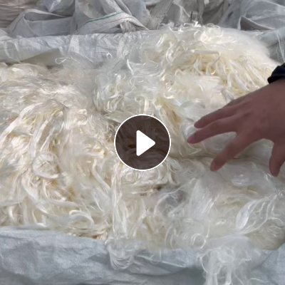 长期出售厂下来的聚丙烯晴纶长丝，熟丝不含水分，白色可开花用，现货150吨 货在吉林省吉林市