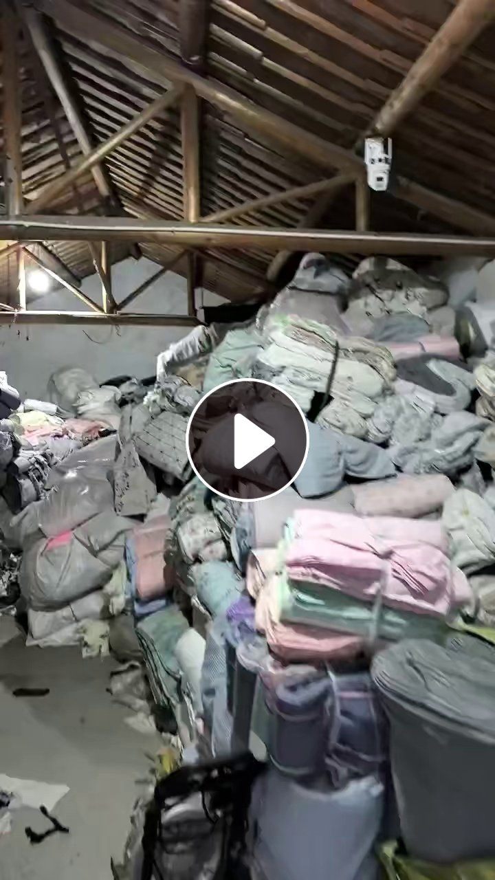 长期出售化纤刀口布，涤纶刀口布，有花色，有本白，本白现货有三四吨，货在江苏南通