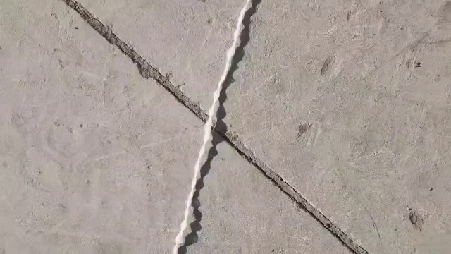 长期出售库存丝，涤纶丝，白色涤纶低弹丝，2000D，现货有15吨