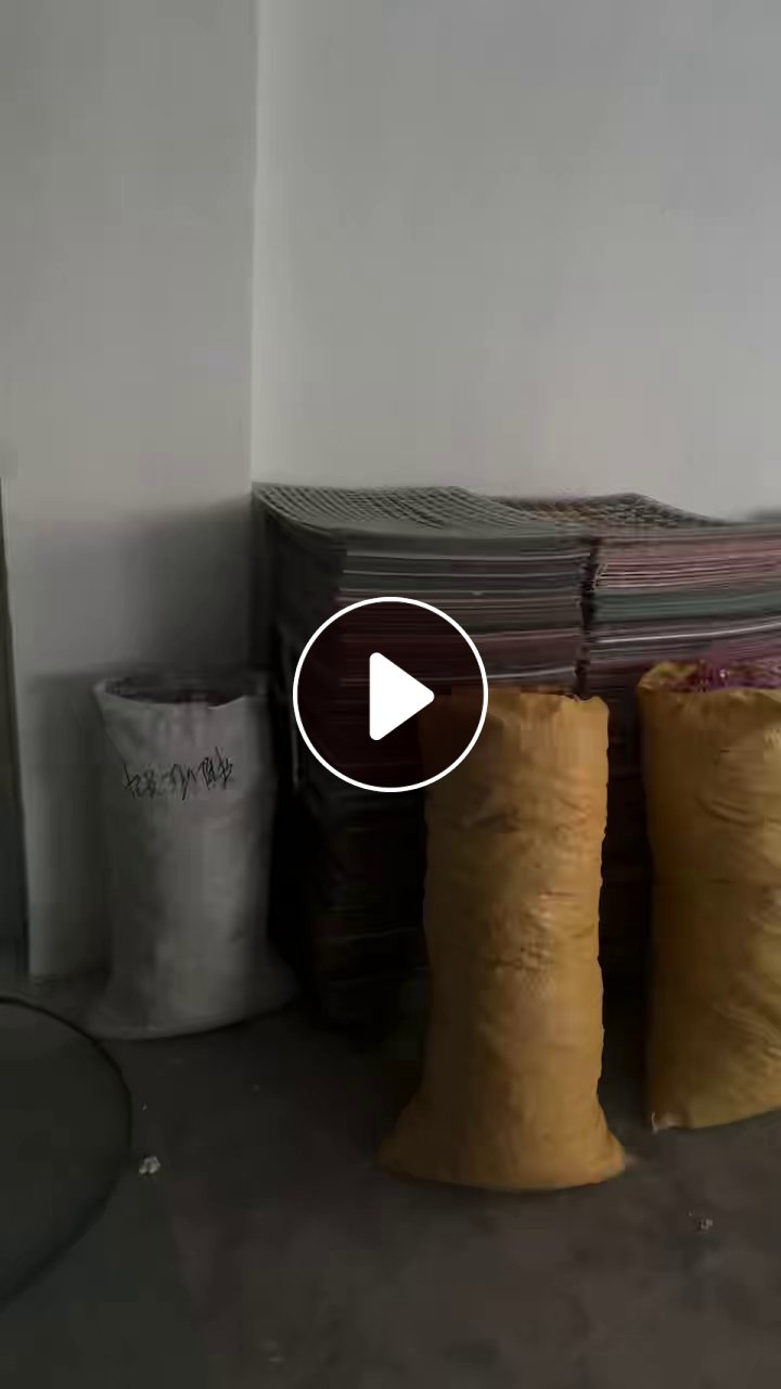 出售亚克力废料，做公仔钥匙扣下来的边角料，月供20吨