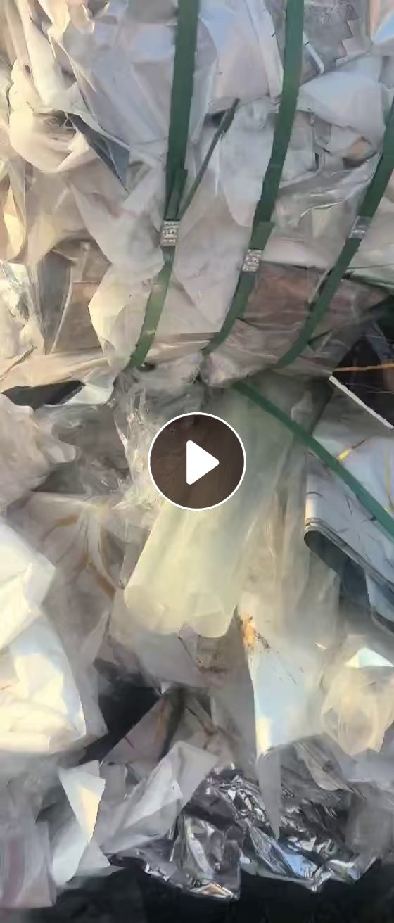 出售pet油墨料，卷的跟压包料一起出，现货28吨