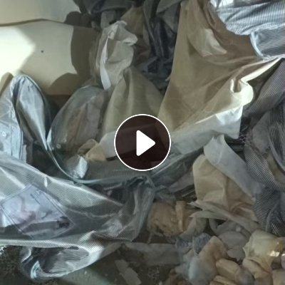 长期出售席梦思拆下来的床垫下脚料，床垫废料，毛毡料，现货有四五吨