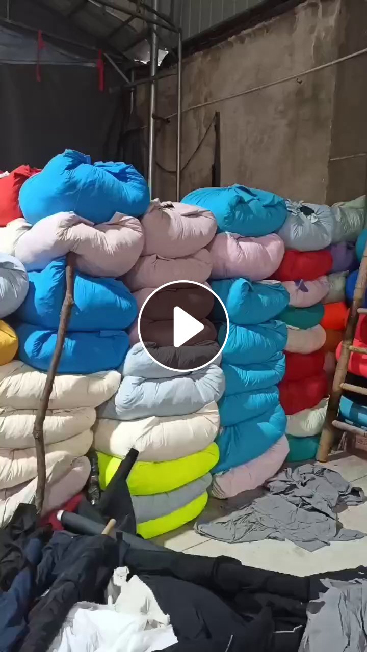 长期出售涤纶废布，印染厂下来的，可以造粒做泡料，每个月60吨，货在浙江湖州