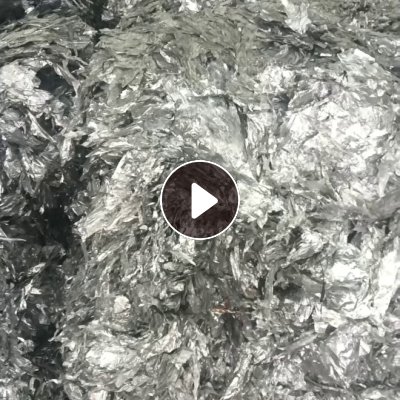 长期出售清洗好的pet苹果反光膜废料，水份40个未脱铝，现货10多吨