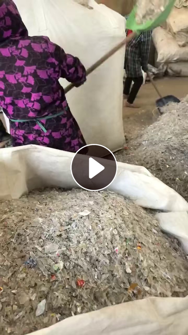 出售GPPS透苯破碎料，冰箱抽屉破碎料，白苯破碎料，干粉现货各6*8一车