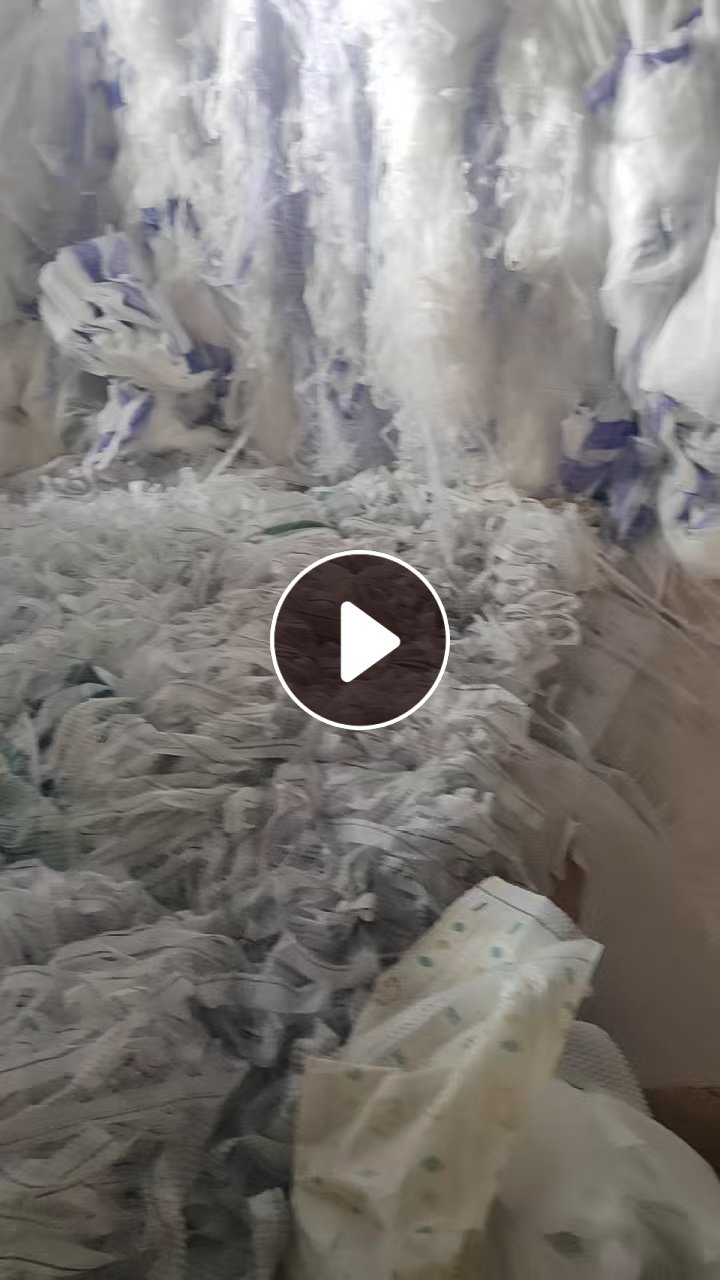 长期出售尿不湿下来的丙纶无纺布下脚料，纯丙纶无纺布，pp无纺布，都是印花的，现货十几吨