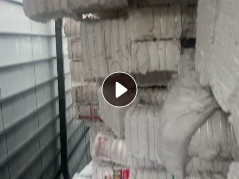 长期出售染厂下来的涤纶毛毛料，涤纶磨毛料，含水分，现货六七十吨