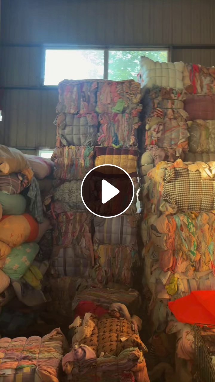 长期出售三色毛衣，羊毛衫，货在江苏南京