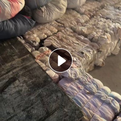 长期出售旧衣服大白，白料，开花料，现货有200多吨，货在江苏南京