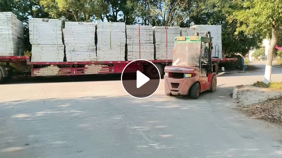 大量求购带铝边框的光伏板，不要带柔韧性和薄膜组件，熔炉用，有俩个厂，全国可收。