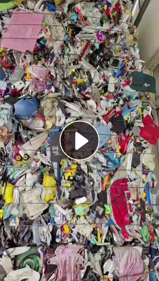 出售PP童车压块，带铁的，现货18吨左右