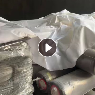处理白色牛津布，带涂层，155克300D,客户做订单剩下的，现货有1万多米，货在浙江嘉兴