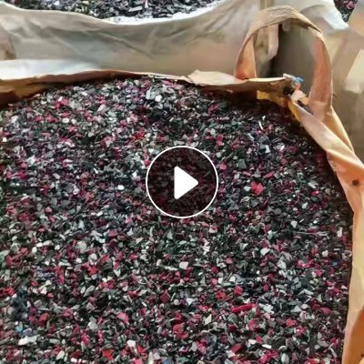 出售汽车中网尾灯ABS破碎料，现货30/40吨