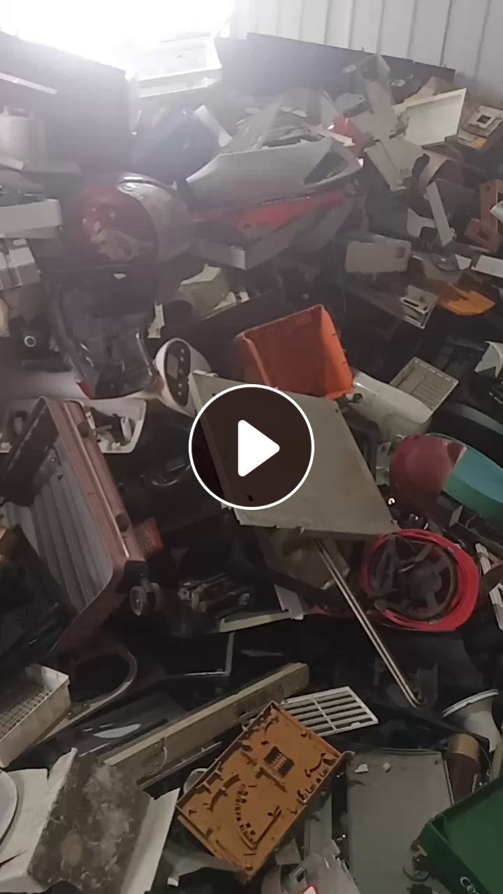 出售日杂响料ABS破碎料，未做分选，含有PS，月供10-20吨