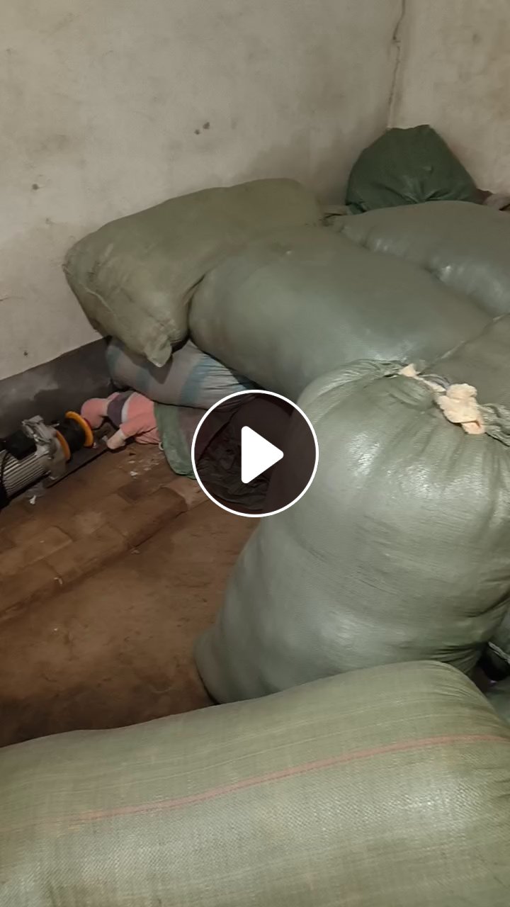 长期出售涤纶废布，毛绒废布边角料，绒布，月供有几十吨，货在河北邯郸