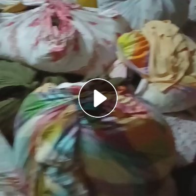 长期出售旧衣服统货，旧衣服农村货，里面丝绵被羽绒服都有，统货走，现货十多吨