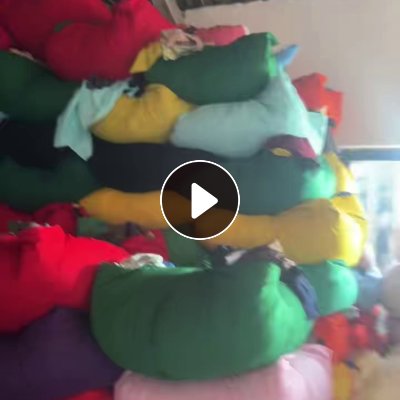 长期出售染厂下来的涤纶废布，涤纶边角料，花色比较多，月供二三十吨