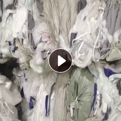 长期出售丝棉下脚料，绗棉下脚料，有分白色跟杂色，杂色现货有半挂，白色月供9.6米一车，货在江苏徐州