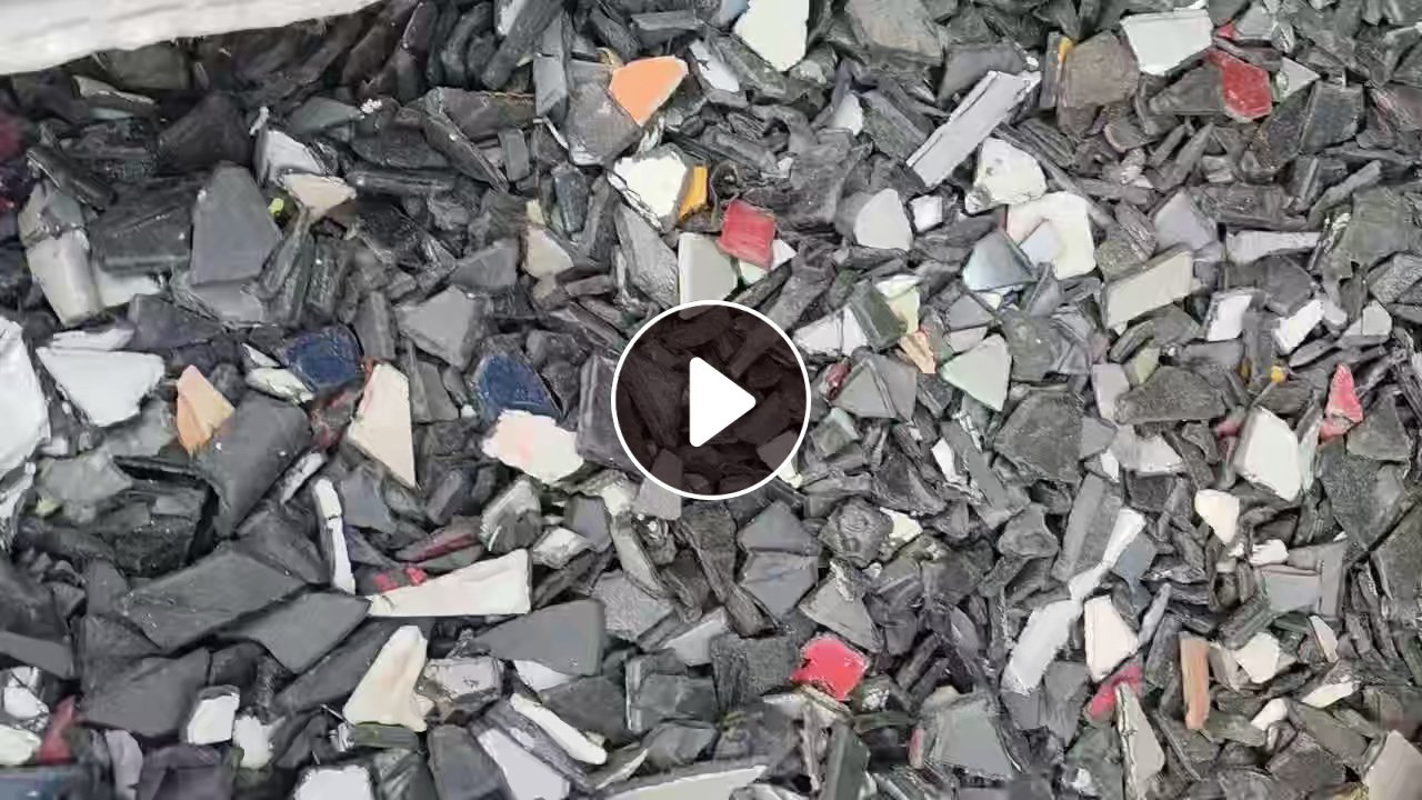 出售PP汽车内饰和保险杠摩配破碎料，清洗甩干，每个月30吨