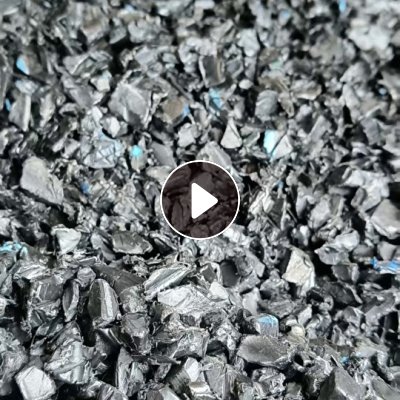 出售黑色PE管破碎料，现货二十吨