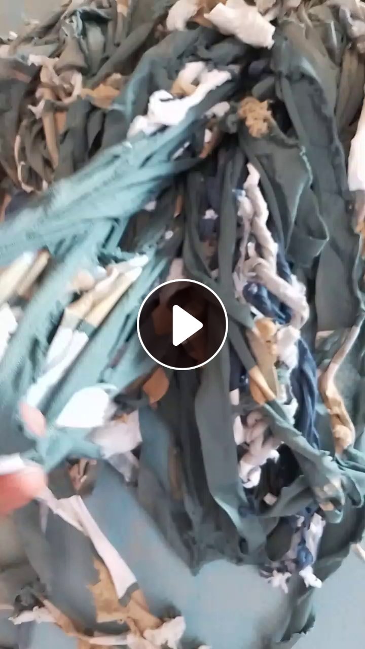 长期出售染厂下来的锦纶废布，尼龙废布，锦氨边角料，现货五六十吨