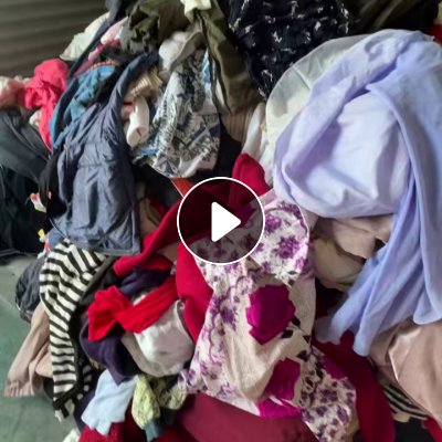 长期出售旧衣服统货，旧衣服小区货，现货十吨左右