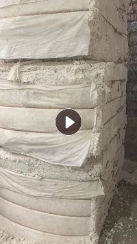 长期出售白色涤纶磨毛料，毛毛料，含水30%，现货有13米5一车，货在江苏宿迁