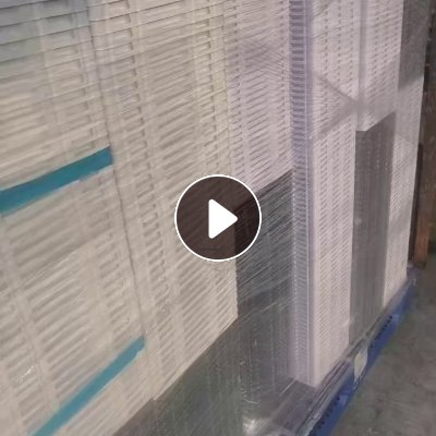 出售A级PET吸塑盒破碎料，B级也有，现货8吨