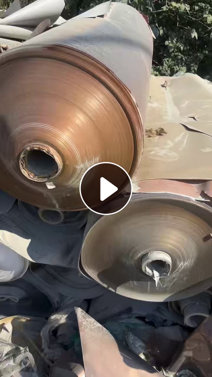 出售PET复合PVC卷膜，厚度5/6丝，可以用来打绳的，现货20吨以内