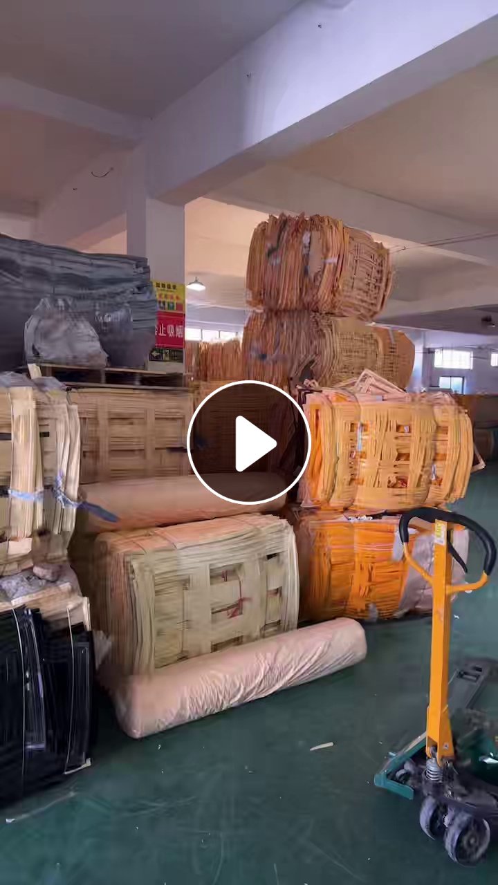 出售PVC植布边角料，月供10吨左右